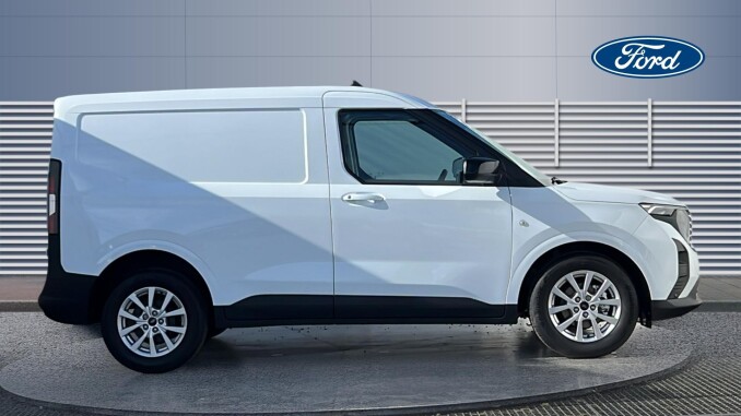 Ford Transit Courier Diesel 1.5 EcoBlue Limited Van - Image 5